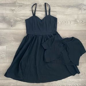 Preowned Lindy Bop black dress and capelet set 8
